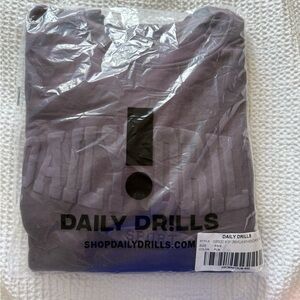 Daily drills Oversized Sport Crew - Plum with Monochrome Patch